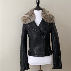 TOPSHOP faux leather moto jacket with fur collar.